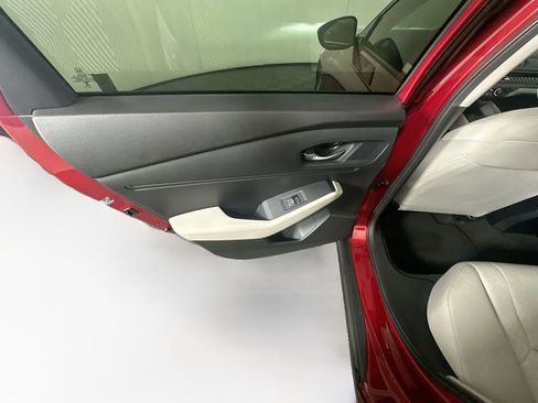 Used 2024 Honda Accord EX image 24