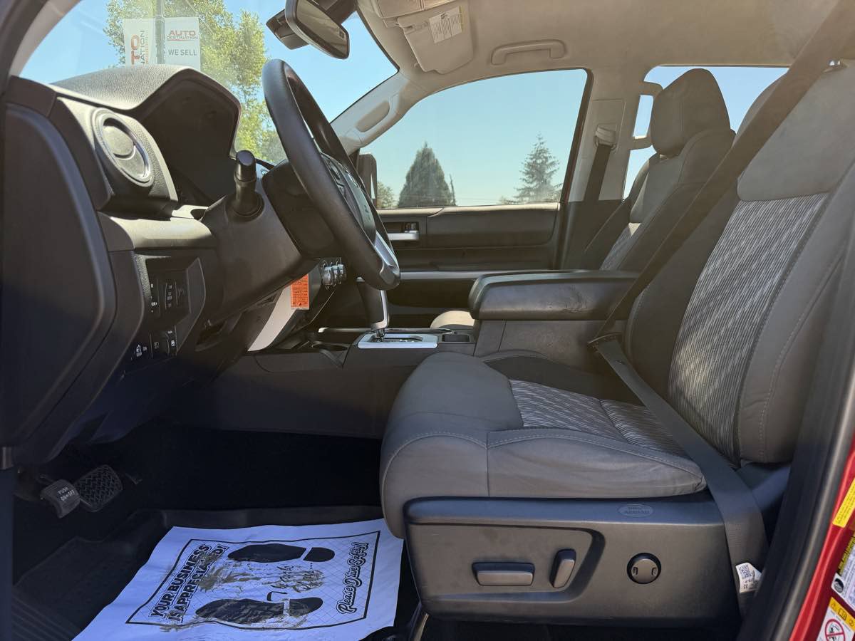 Used 2018 Toyota Tundra SR5 w/ SR5 Upgrade Package RWD image 10
