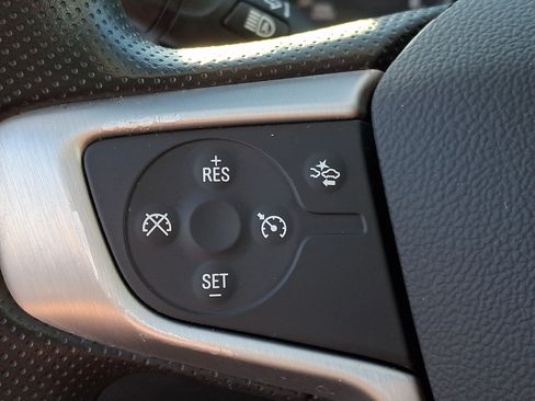 Used 2023 GMC Terrain SLE w/ Driver Convenience Package FWD image 22