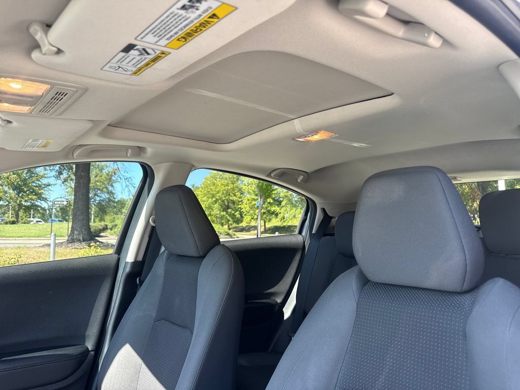 Used 2021 Honda HR-V EX image 31