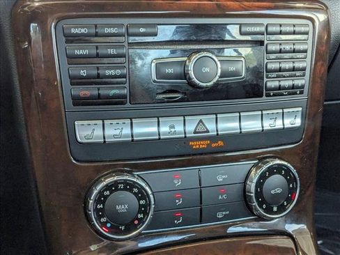 Used 2012 Mercedes-Benz SLK 250 image 14