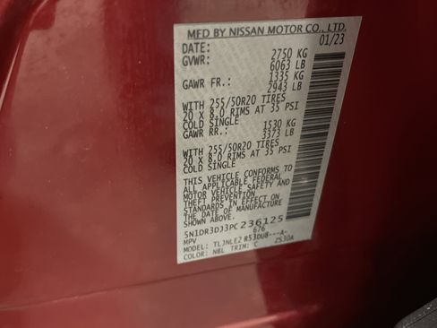 Used 2023 Nissan Pathfinder Platinum w/ Cargo Package image 30