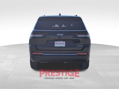 Used 2025 Jeep Grand Cherokee L Laredo RWD image 8