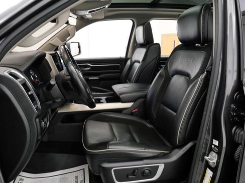 Used 2022 RAM 1500 Laramie AWD/4WD image 11