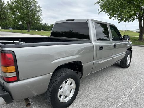 Used 2007 GMC Sierra 1500 SLE w/ Crew Cab Value Package RWD image 7