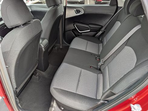 Used 2023 Kia Soul LX FWD image 22