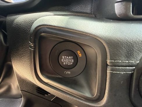 Used 2024 Jeep Wrangler Unlimited Sahara AWD/4WD image 21