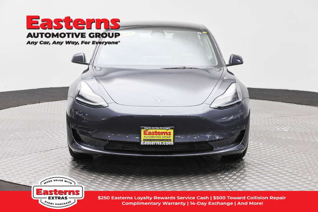 Used 2023 Tesla Model 3 Standard Range RWD image 3