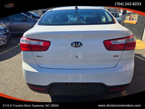 Used 2015 Kia Rio LX image 4