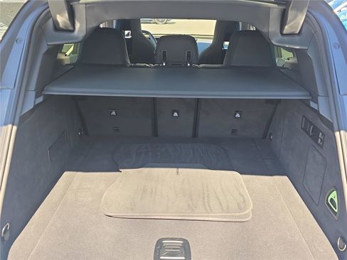 Used 2023 BMW iX xDrive50 w/ Premium Package image 8