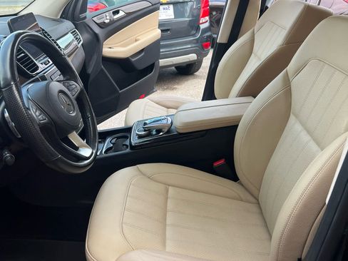 Used 2019 Mercedes-Benz GLS 450 4MATIC w/ Premium 1 Package image 7