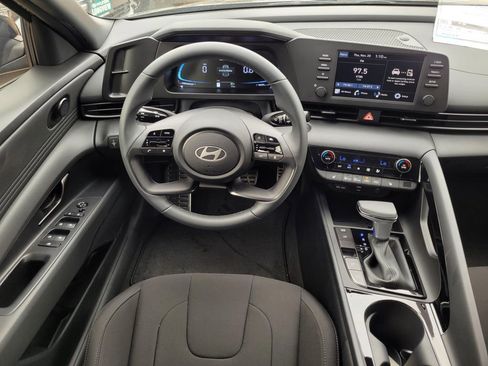 New 2026 Hyundai Elantra SEL Sport Premium FWD image 12