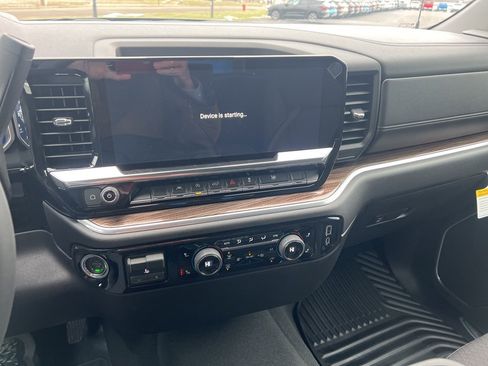 New 2026 Chevrolet Silverado 1500 LT image 18