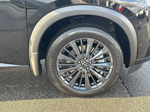 New 2026 Nissan Pathfinder SL image 12