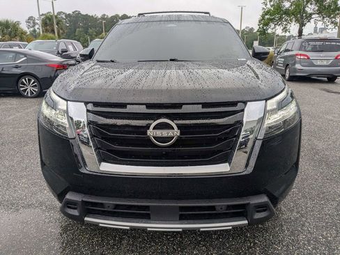 Used 2024 Nissan Pathfinder SL w/ Cargo Package FWD image 9
