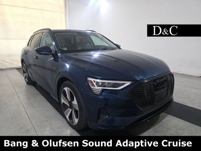 Used 2022 Audi e-tron Premium Plus w/ Premium Plus Package