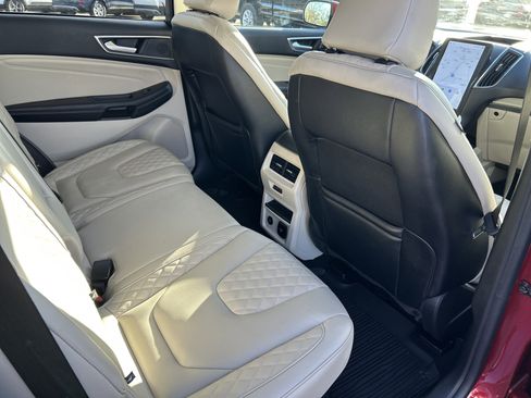 Used 2024 Ford Edge Titanium w/ Titanium Elite Package image 19