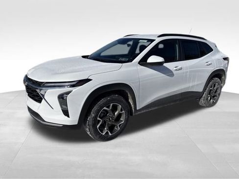 New 2026 Chevrolet Trax LT w/ Driver Confidence Package image 1