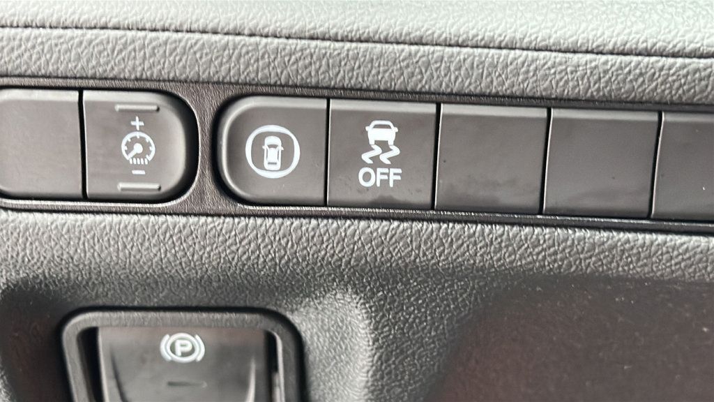 Used 2025 Acura MDX SH-AWD image 23