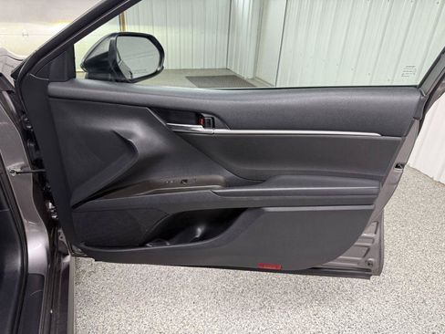 Used 2021 Toyota Camry SE FWD image 36