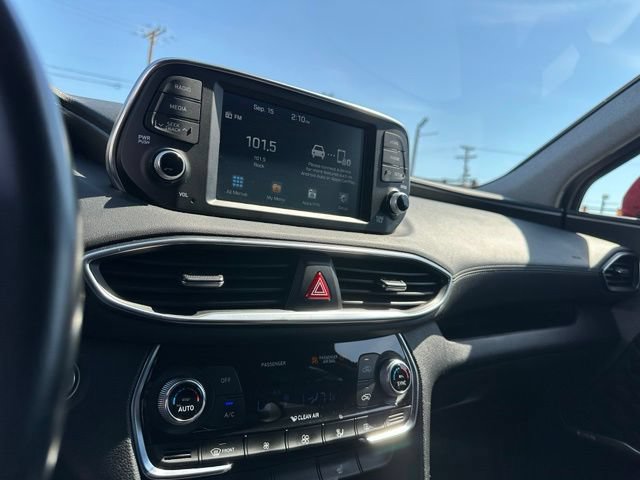 Used 2019 Hyundai Santa Fe Limited AWD/4WD image 18