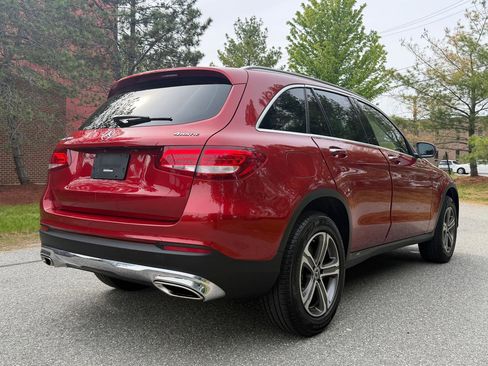 Used 2018 Mercedes-Benz GLC 300 4MATIC image 6