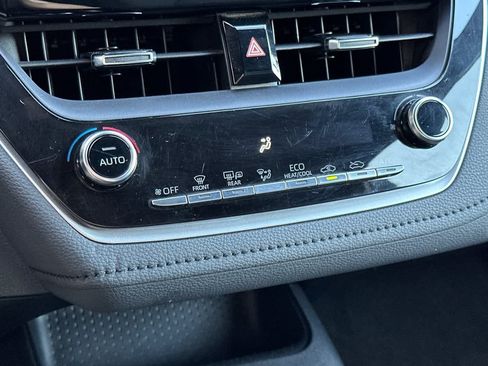 Used 2022 Toyota Corolla SE image 20