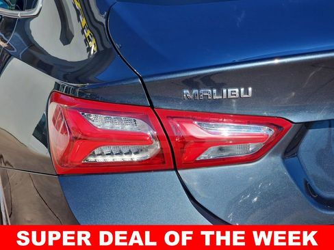 Used 2020 Chevrolet Malibu LT image 39