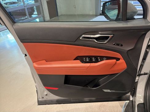 Used 2024 Kia Sportage SX image 10