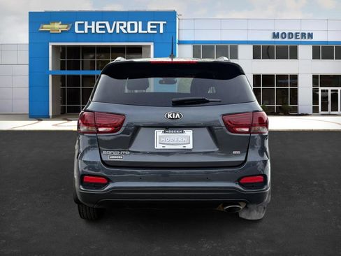 Used 2020 Kia Sorento LX w/ LX I4 Convenience Package image 4
