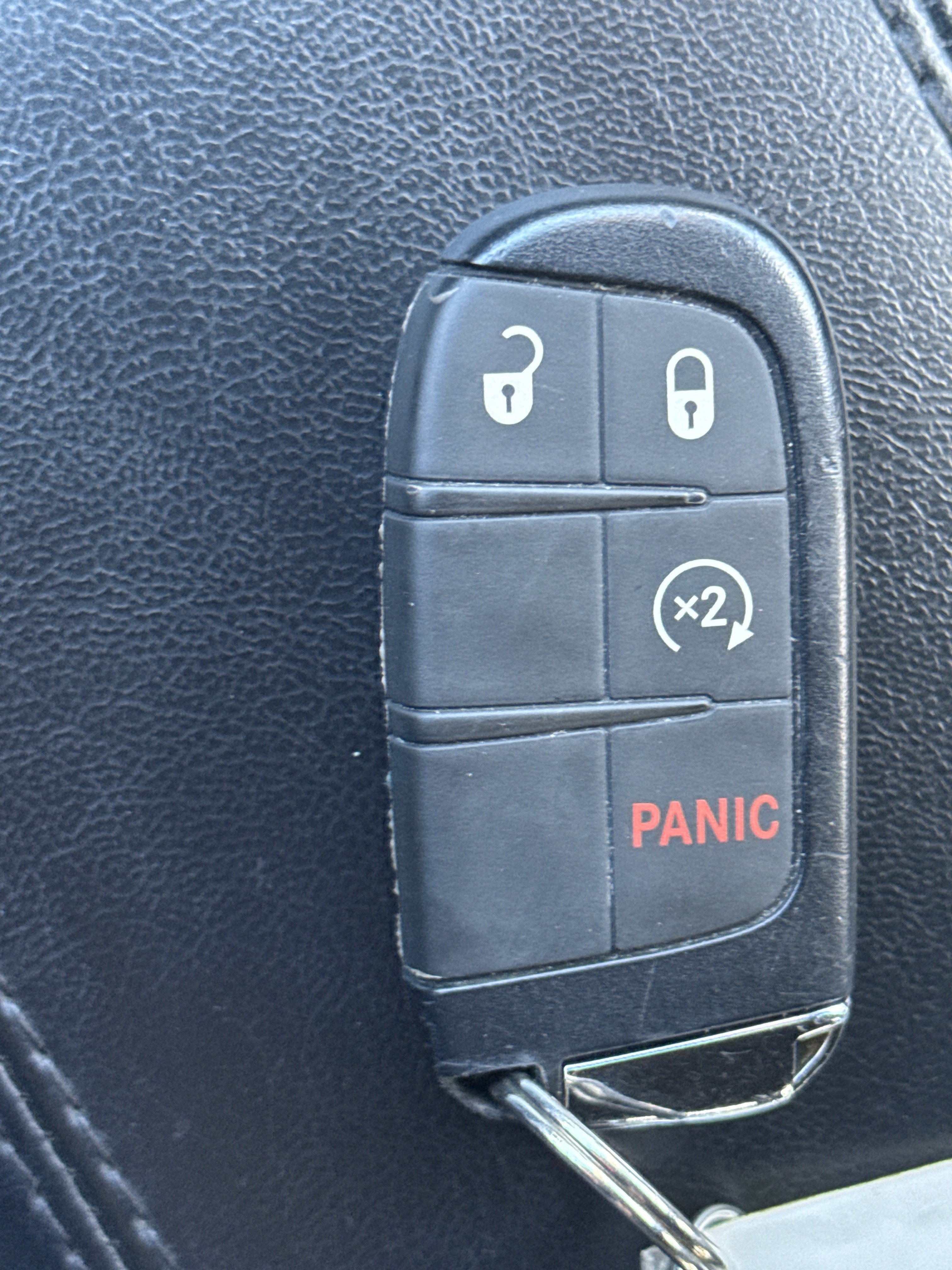 Used 2025 Jeep Compass Limited AWD/4WD image 34