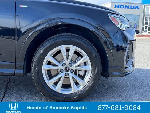 Used 2024 Audi Q3 2.0T Premium image 43