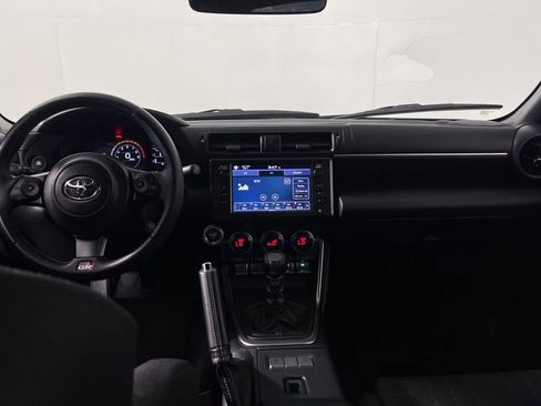 Used 2024 Toyota GR86 Base image 14