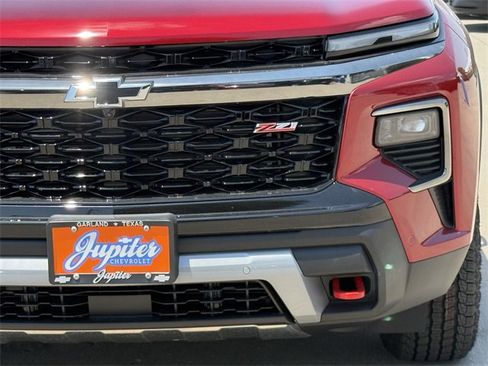 New 2026 Chevrolet Traverse Z71 w/ Enhanced Driving Package image 9