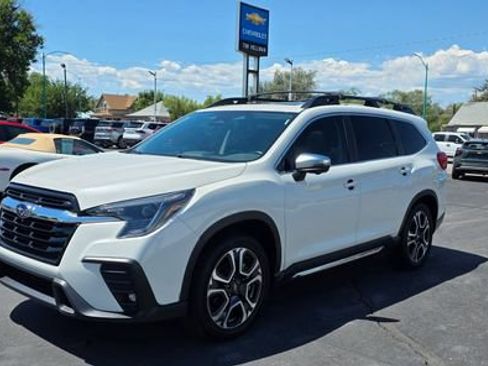 Used 2023 Subaru Ascent Limited w/ Technology Package AWD/4WD image 3
