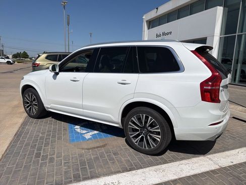 Used 2020 Volvo XC90 T5 Momentum w/ Protection Package Premier FWD image 7