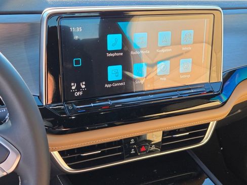 New 2026 Volkswagen Atlas Cross Sport SE AWD/4WD image 12