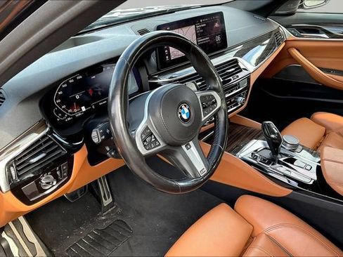 Used 2021 BMW 540i xDrive w/ M Sport Package AWD/4WD image 12