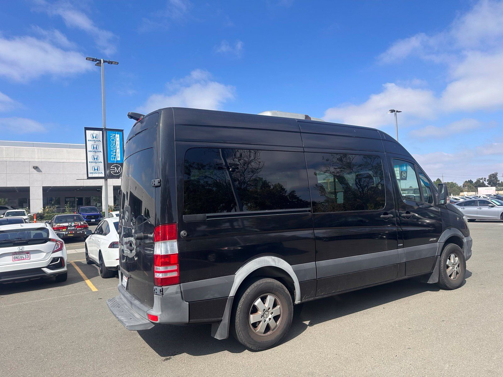 Used 2016 Mercedes-Benz Sprinter 2500 image 3