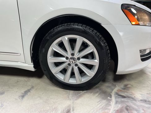 Used 2013 Volkswagen Passat 2.5 SEL Premium FWD image 33