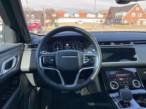 Used 2021 Land Rover Range Rover Velar R-Dynamic S image 26