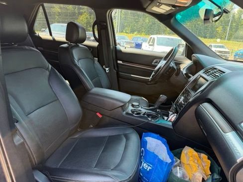 Used 2016 Ford Explorer Limited AWD/4WD image 35