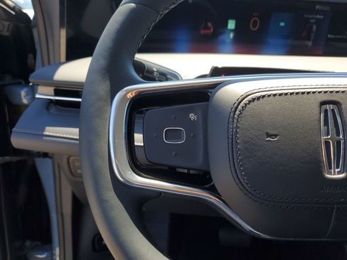 New 2026 Lincoln Nautilus Premier AWD/4WD image 24