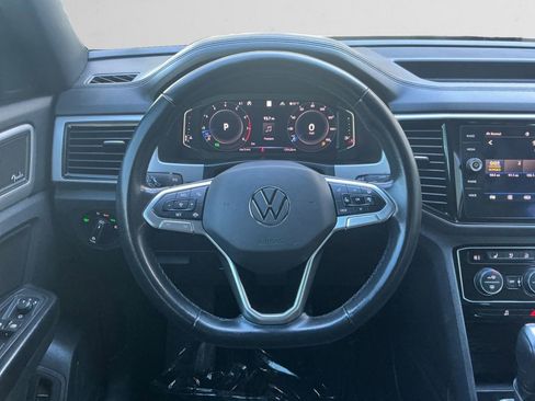 Used 2020 Volkswagen Atlas Cross Sport SEL Premium image 12