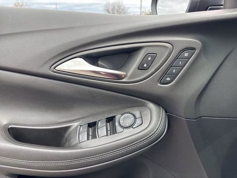 Used 2023 Buick Encore GX Essence w/ Experience Buick Package image 16