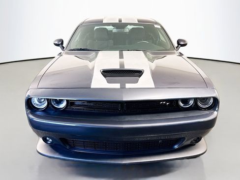 Used 2019 Dodge Challenger R/T w/ Blacktop Package image 2