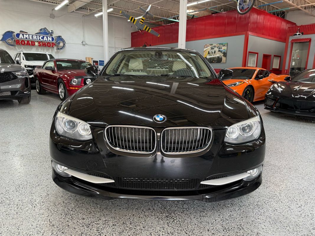 Used 2013 BMW 335i xDrive Coupe AWD/4WD image 9