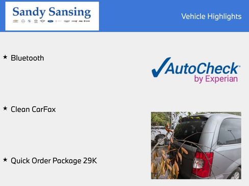 Used 2014 Chrysler Town & Country Touring FWD image 7