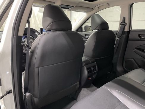 Used 2023 Nissan Altima 2.5 SL AWD/4WD image 14