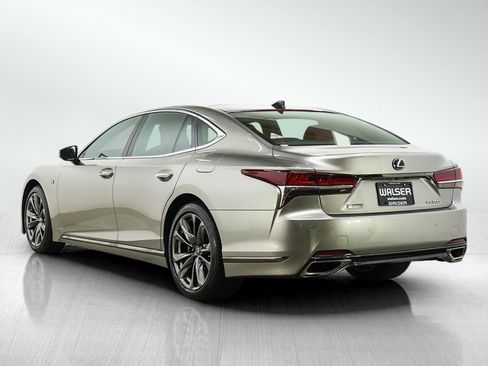 Used 2018 Lexus LS 500 F Sport w/ Accessory Package (Z2) AWD/4WD image 3